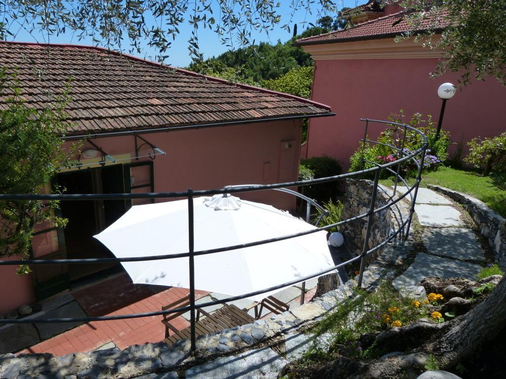 Garden Lodge Chiavari Εξωτερικό φωτογραφία